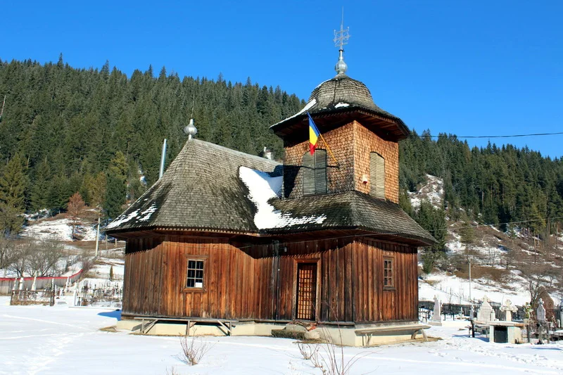 Biserica de lemn Grințieș