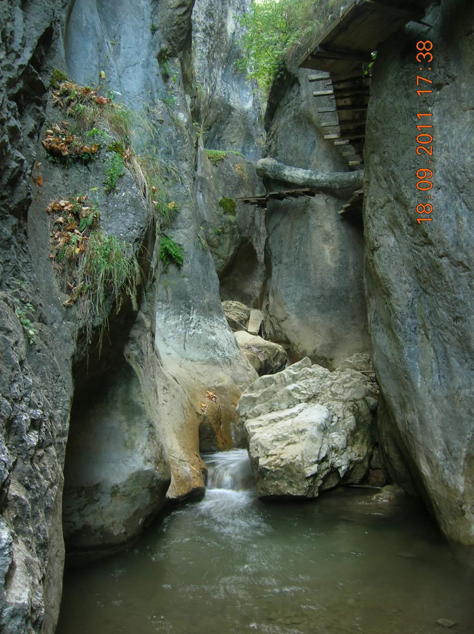Photo 2 of 4, Șugău Gorge – Munticelu