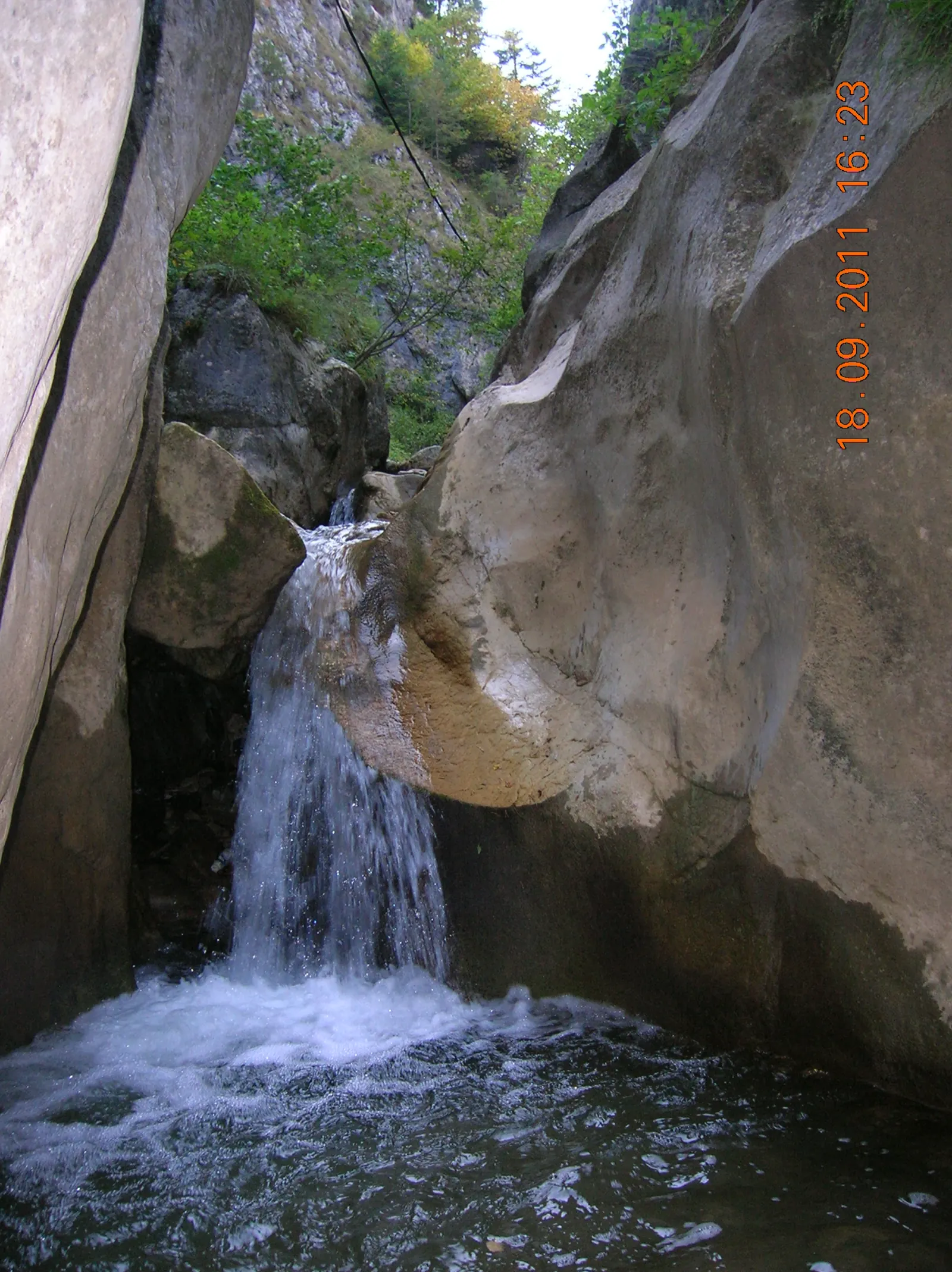 Photo 4 of 4, Șugău Gorge – Munticelu