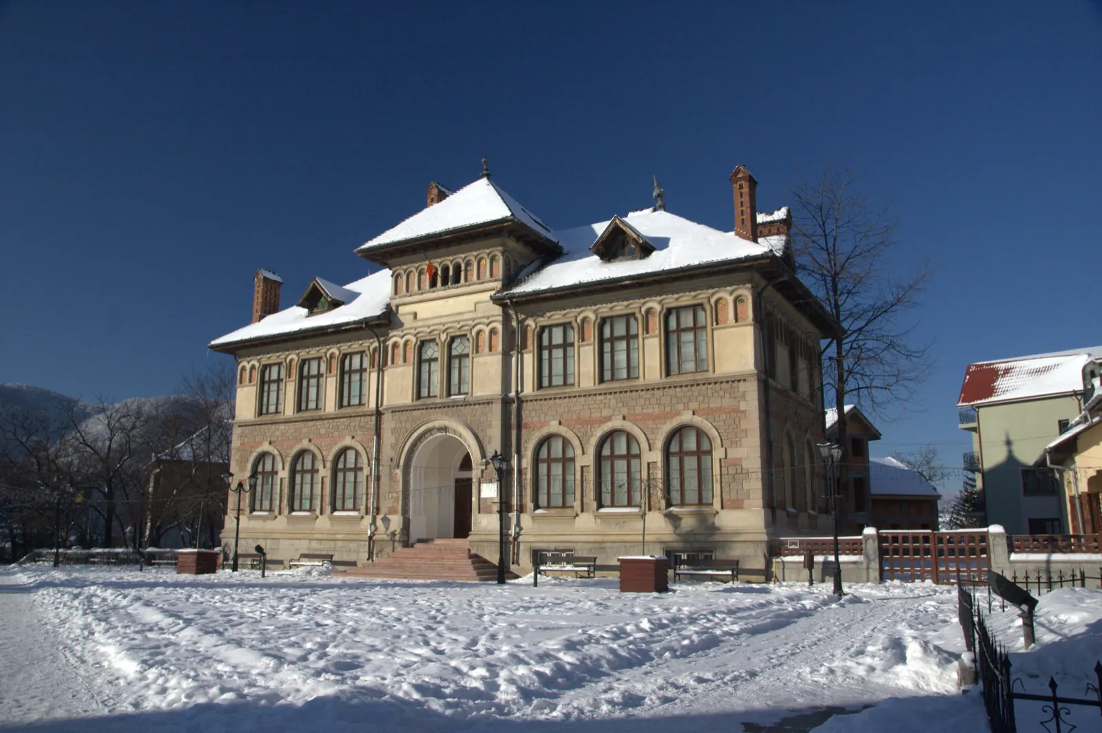 Photo 2 of 3, Art Museum Piatra Neamț