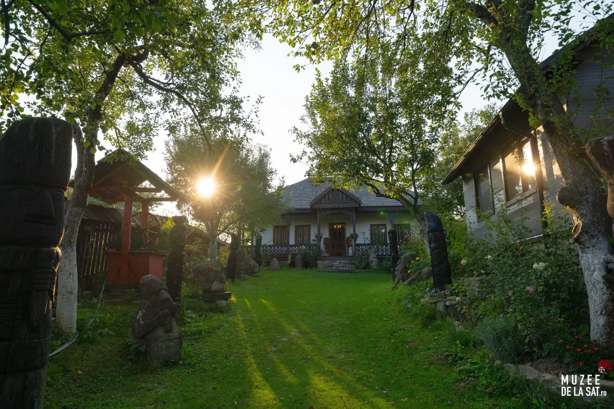 Muzeul de artă populară „Nicolae Popa” Târpești