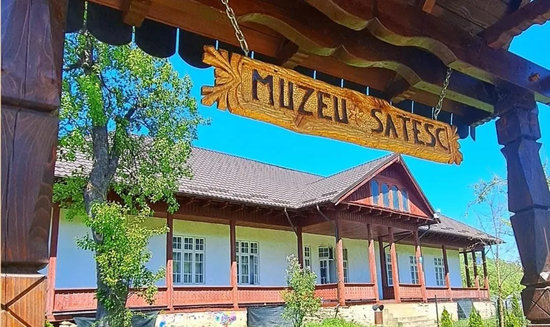 Photo 3 of 4, Ceahlău Village Museum