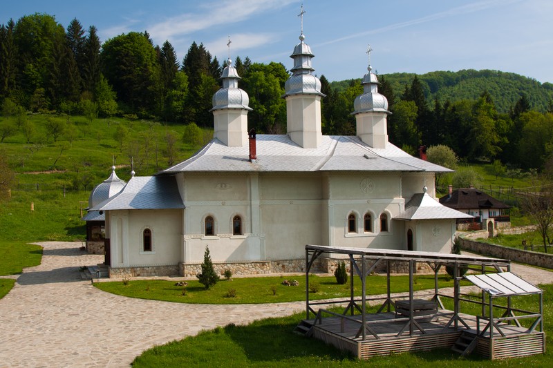 Almas Monastery