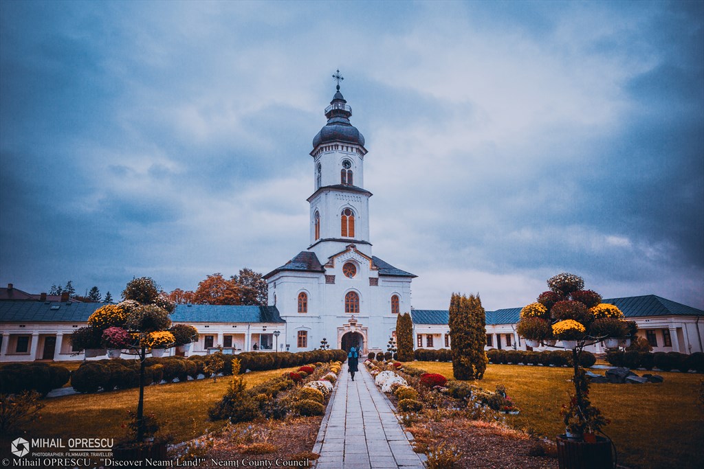 Pilgrimage to the Archbisphoric Church in Roman
