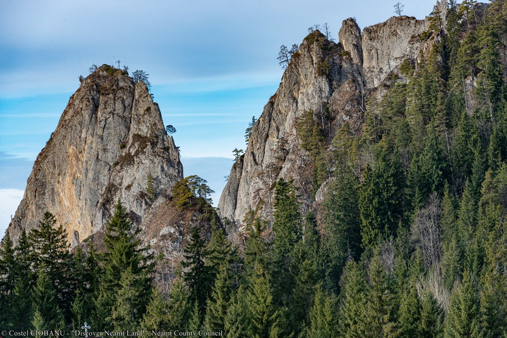 Rocks shrouded in myths and legends from Ceahlau Massif – photo 1