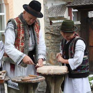 folk-customs-traditions-crafts-neamt