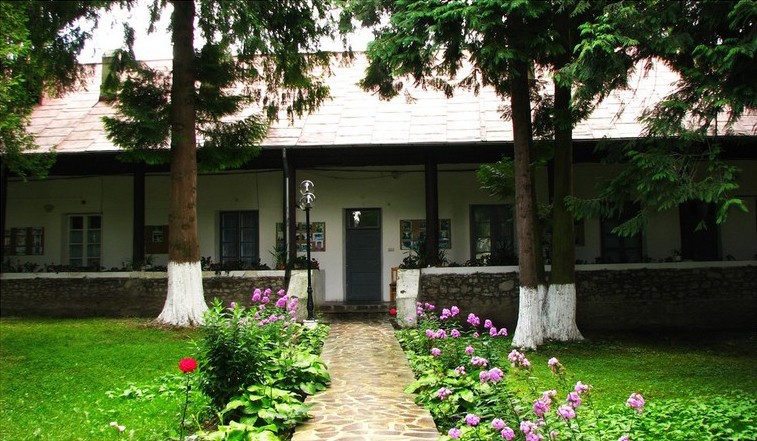 Romanian Tourism - Monasteries - Pangarati