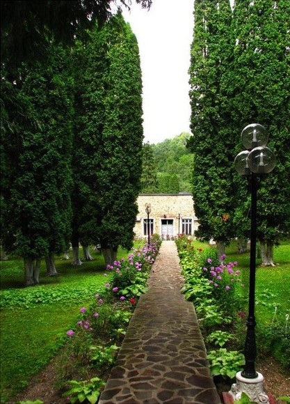 Romanian Tourism - Monasteries - Pangarati