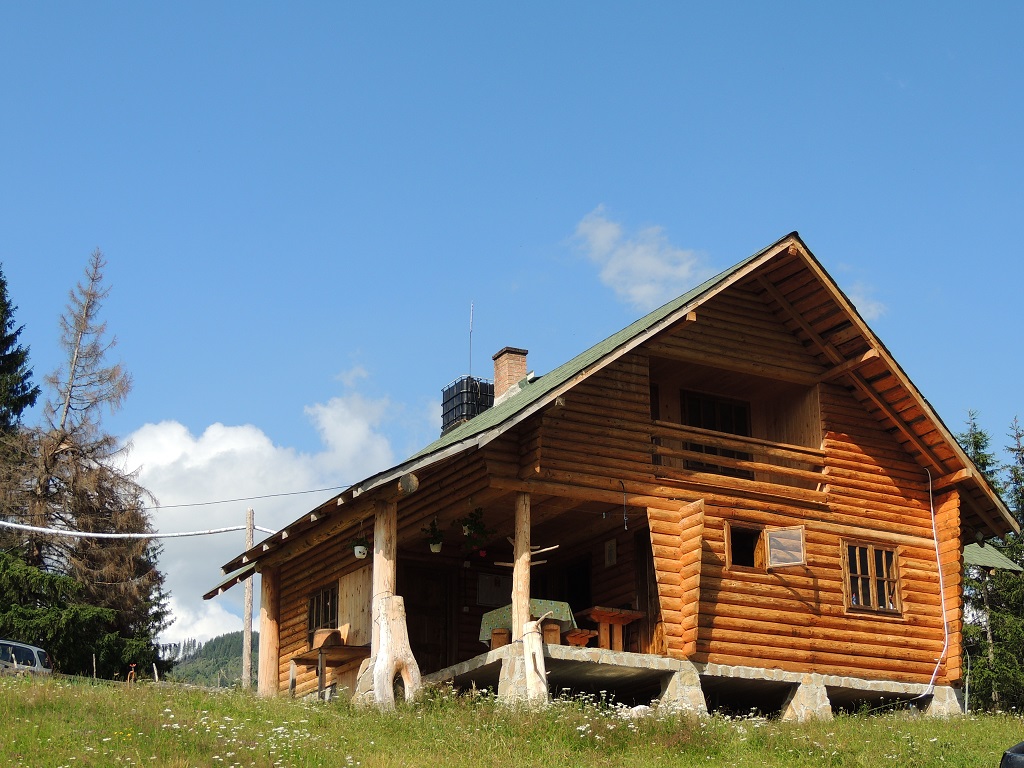 A unique experience at the tourist sheepfolds in Neamț – photo 2