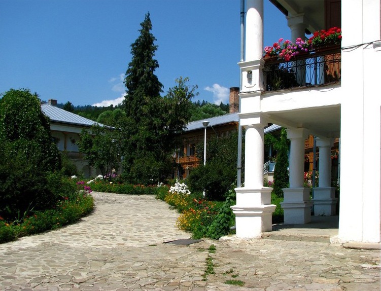 Varatec Monastery