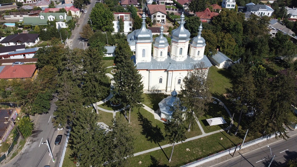 “Saint George” Church in Roman – photo 6