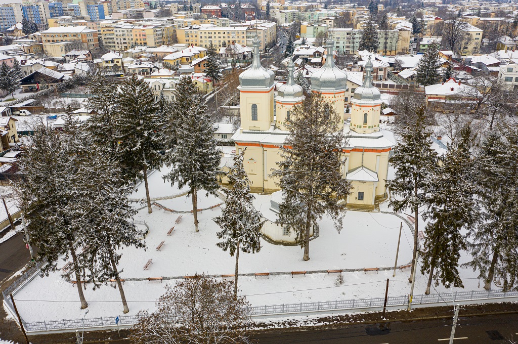 “Saint George” Church in Roman – photo 3