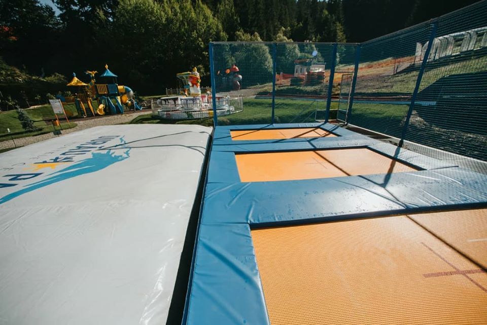 Durău Park – Amusement Park during Summer & Ski Slope during Winter – fotografia 10