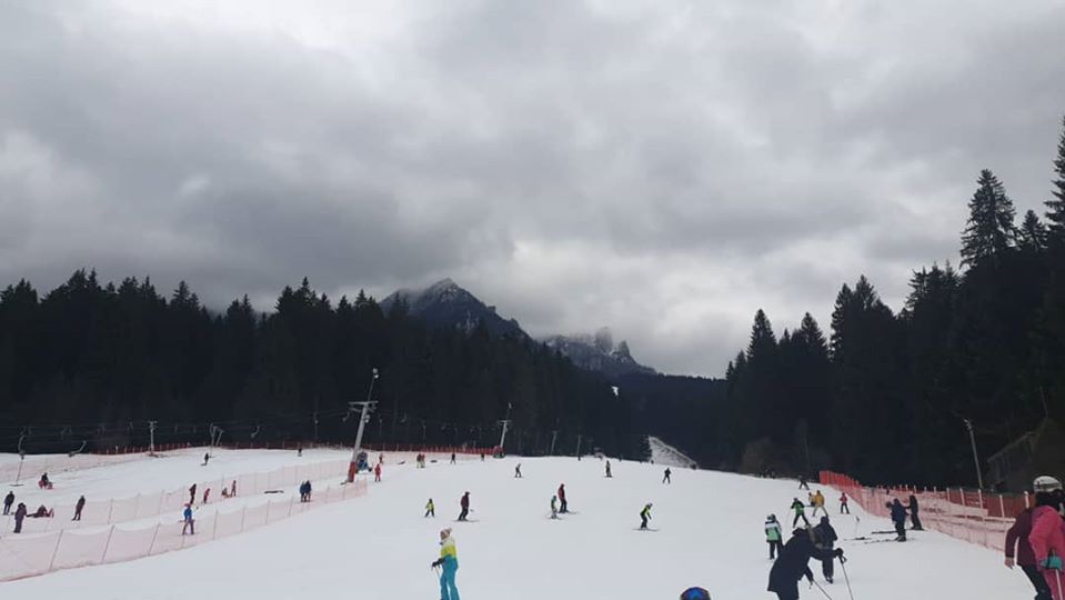 Durău Park – Amusement Park during Summer & Ski Slope during Winter – fotografia 12