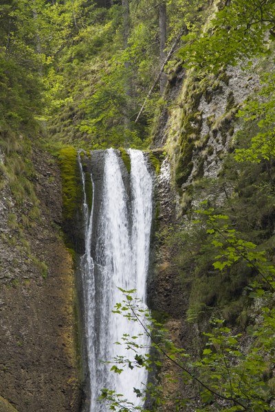 Ceahlau Routes: Duruitoarea Waterfall
