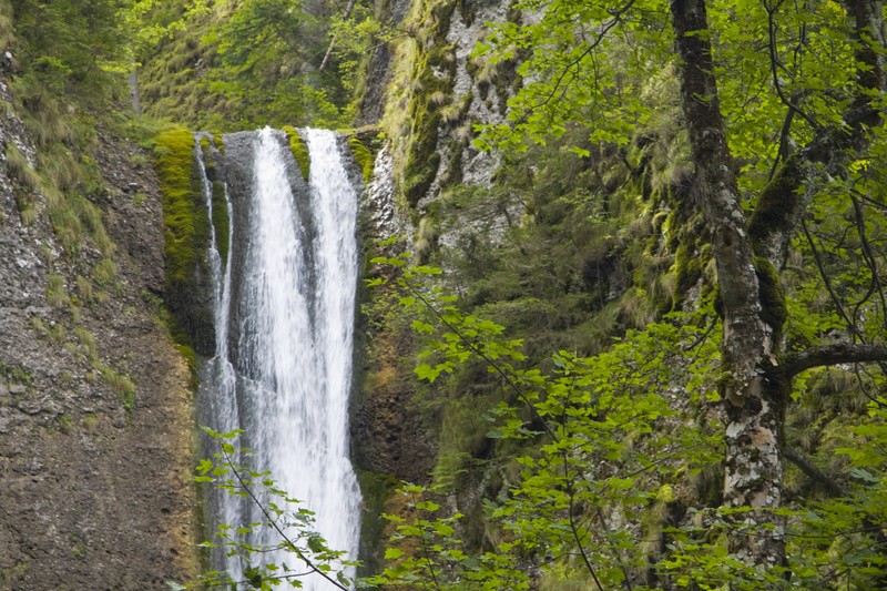 Ceahlau Routes: Duruitoarea Waterfall