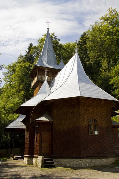 Sfanta Cruce Monastery