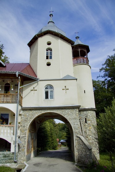 Sfanta Cruce Monastery