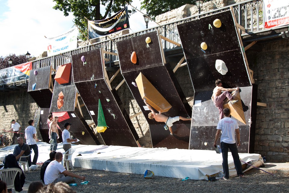Bouldering contest