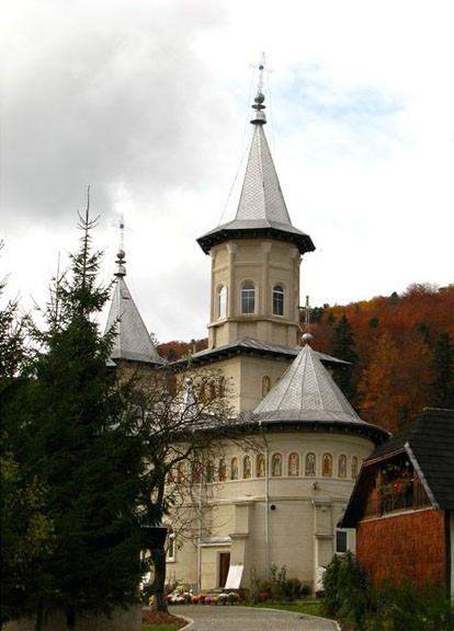 Romanian Tourism - Manastirea Nechit