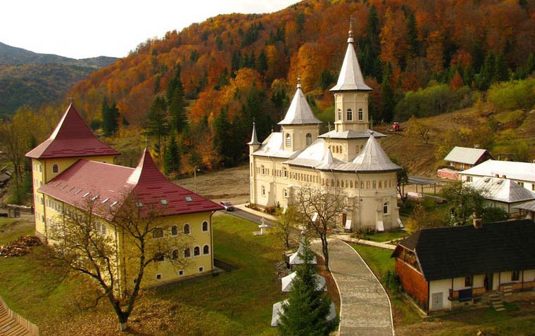 Romanian Tourism - Manastirea Nechit
