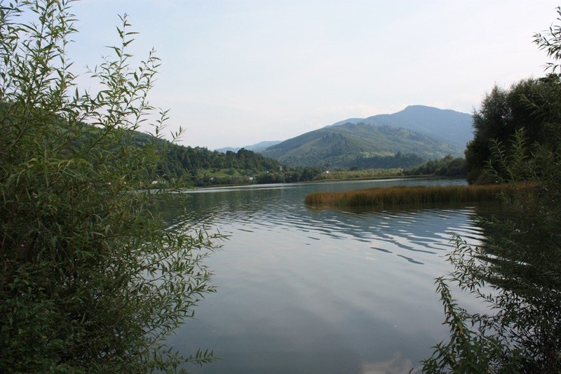 Romanian Tourism - Lake Pangarati