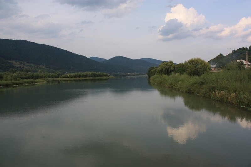 Romanian Tourism - Lake Pangarati