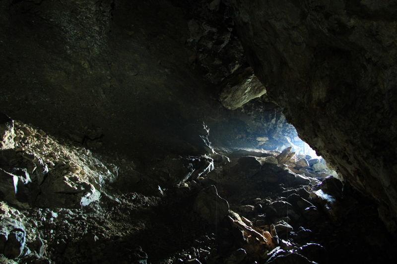 Pestera Munticelu - Munticelu Cave - Neamt County