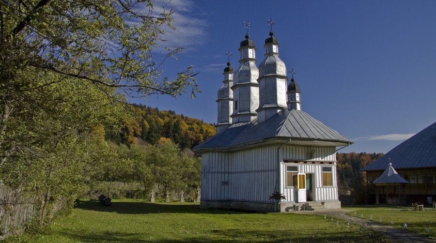 Old wooden churches from Neamț County – photo 1