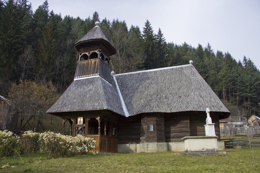 Old wooden churches from Neamț County – photo 13