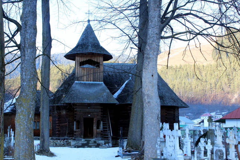 Old wooden churches from Neamț County – photo 24