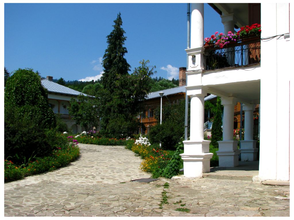 Văratec Convent from Neamț County – fotografia 7