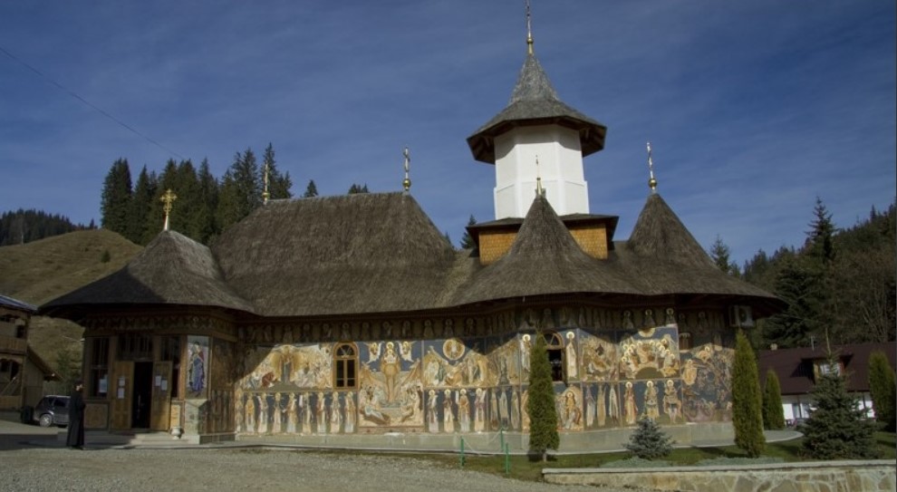 The Holy Week – time for a meaningful trip to the monasteries in Neamț – fotografia 18