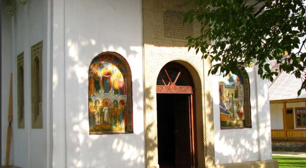The Holy Week – time for a meaningful trip to the monasteries in Neamț – fotografia 20