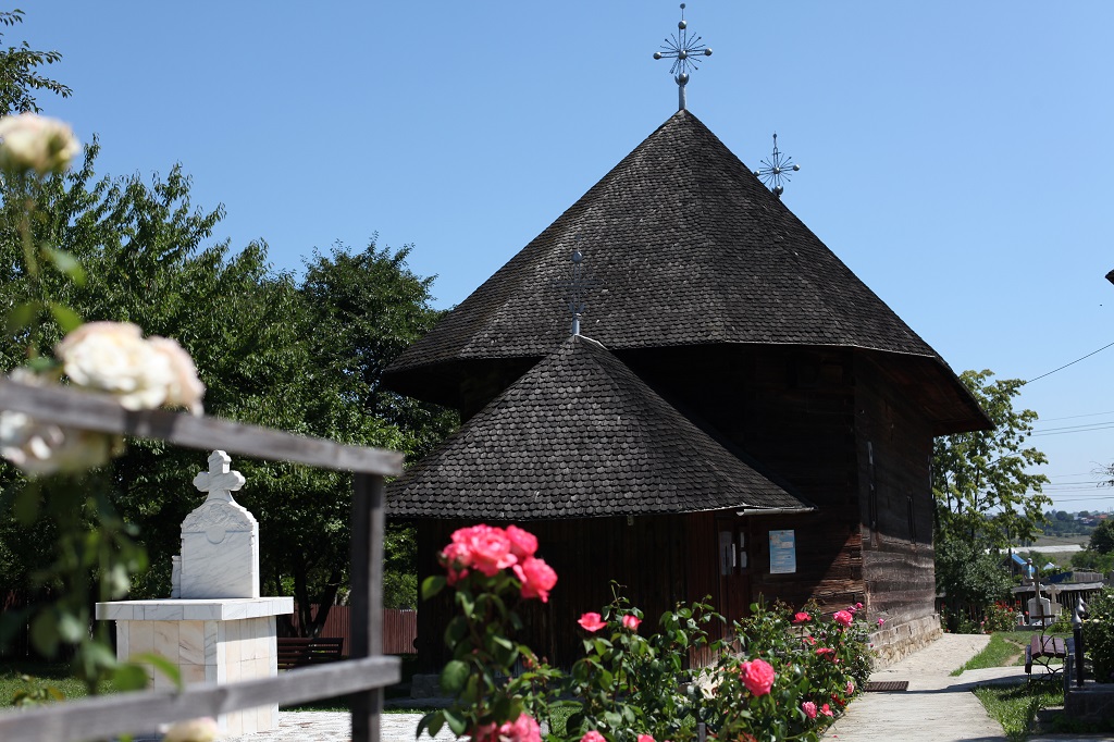 The Holy Week – time for a meaningful trip to the monasteries in Neamț – fotografia 4