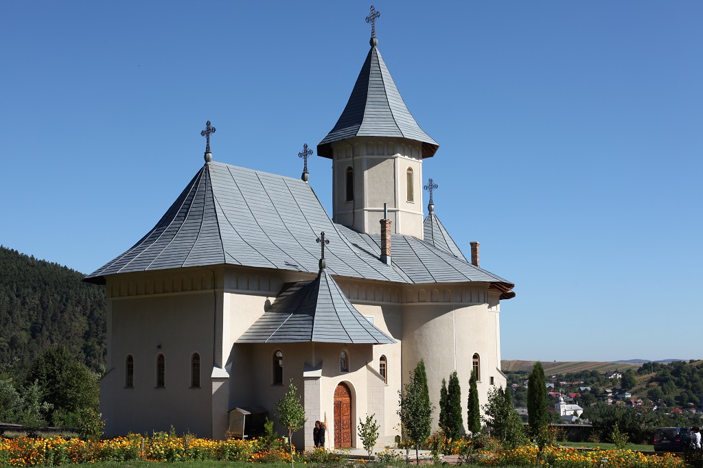 The Holy Week – time for a meaningful trip to the monasteries in Neamț – fotografia 28