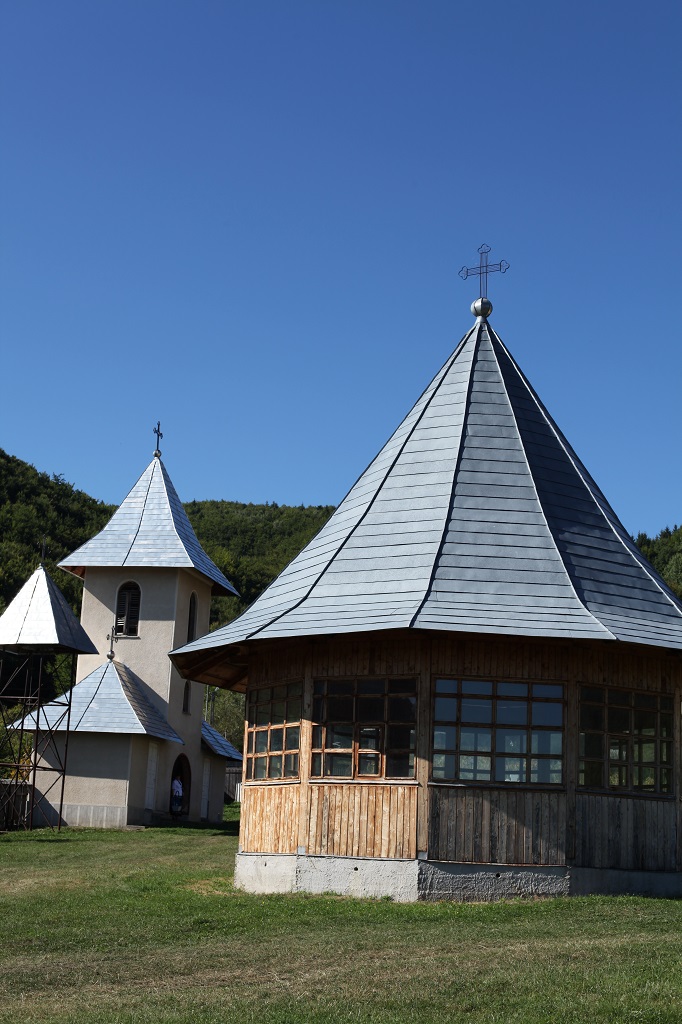 The Holy Week – time for a meaningful trip to the monasteries in Neamț – fotografia 26
