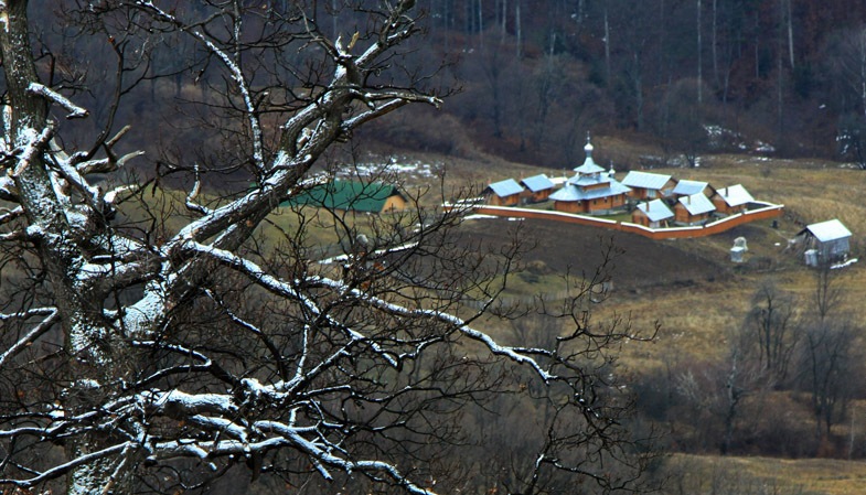 Trekking Route to Cernegura Hill - Piatra Neamt