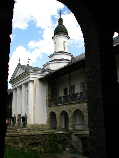 Manastiri in perioada Pastilor