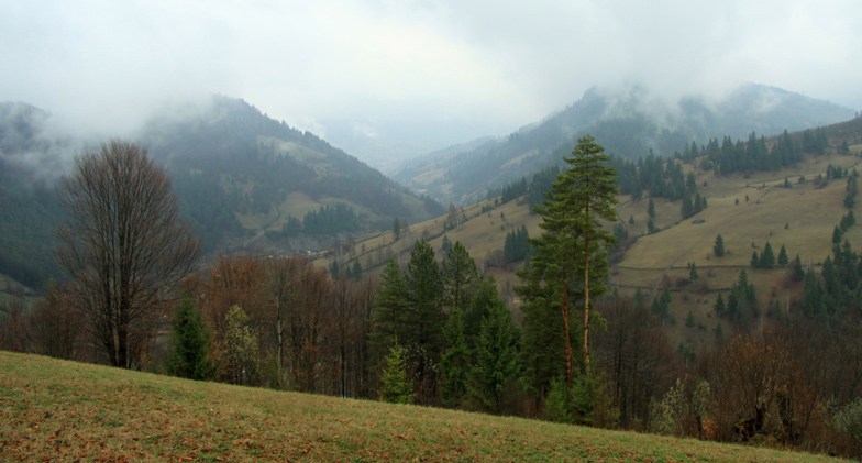Traseu de Hiking pe Varful Ivanes