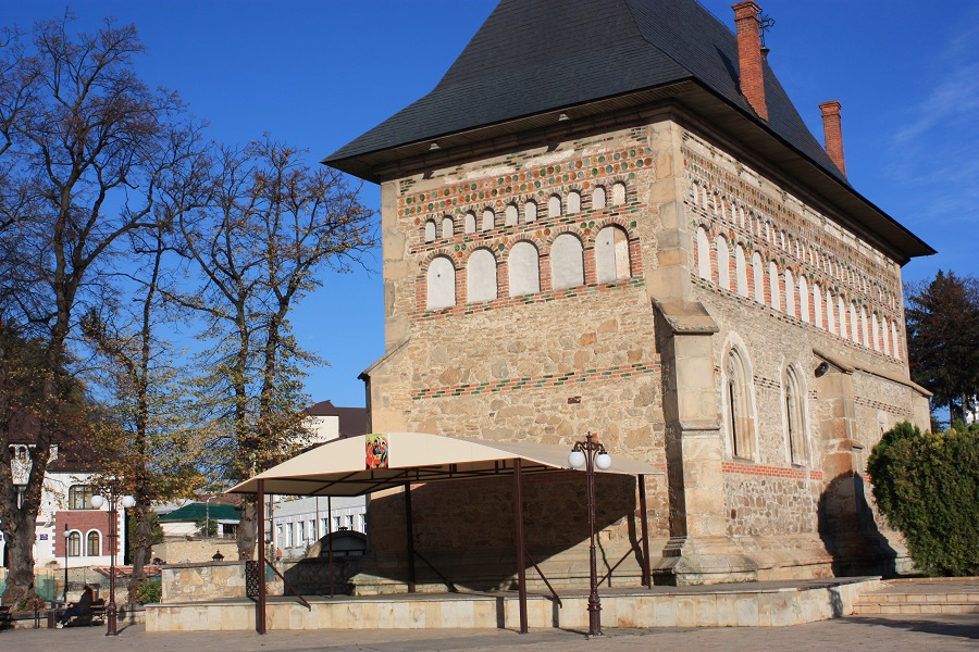 Biserica “Sfantul Ioan Botezatorul” de la Curtea Domnească din Piatra Neamt – photo 3