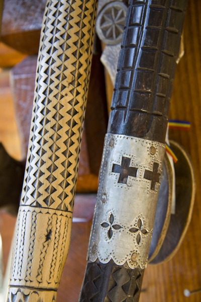 Bate ciobanesti traditionale realizate de Costin Lungu