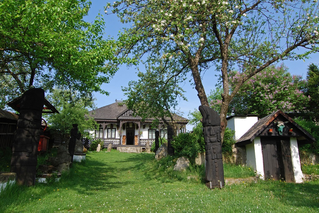 Ținutul Neamț – un izvor nesecat de tradiții în arta populară
