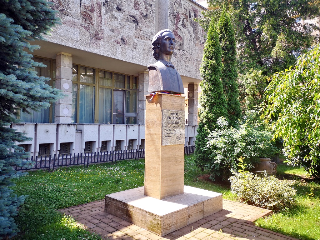 Eminescu, omagiat la Biblioteca Județeană