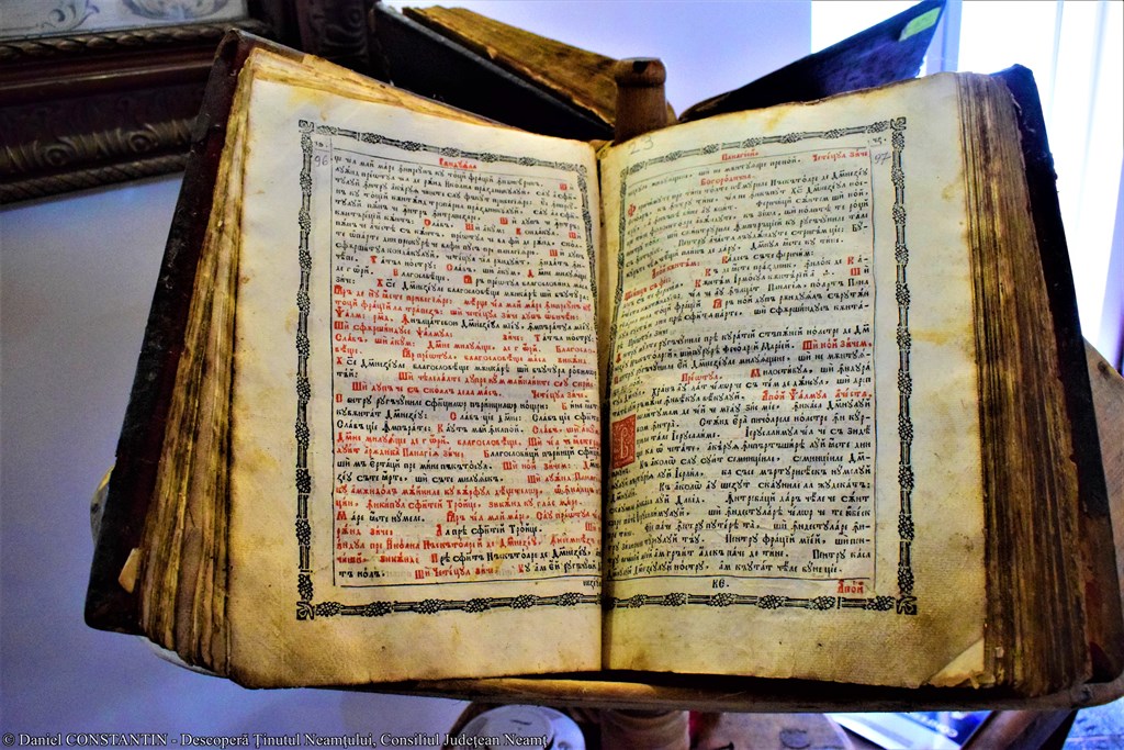 Colț de rai în Neamț: biserica Sfântul Nicolae din Pipirig – fotografia 20