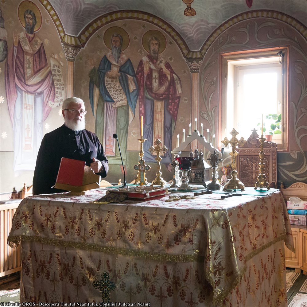 Colț de rai în Neamț: biserica Sfântul Nicolae din Pipirig – fotografia 25