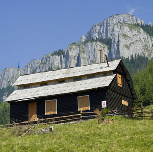 traseu-ceahlau-curmatura-stanile-cabana-dochia