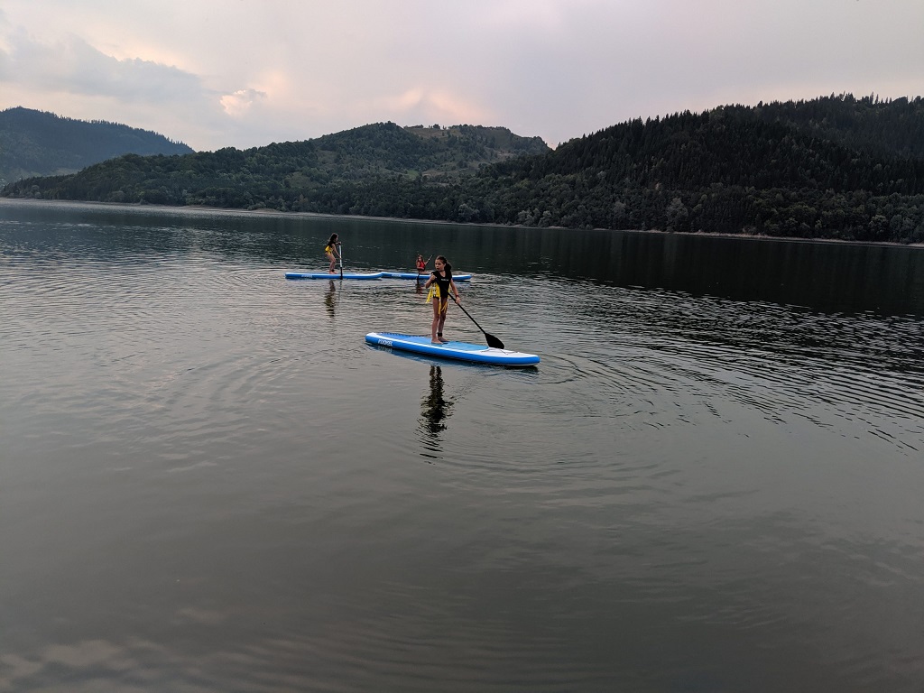 Agrement și adrenalină pe Lacul Izvorul Muntelui – fotografia 6
