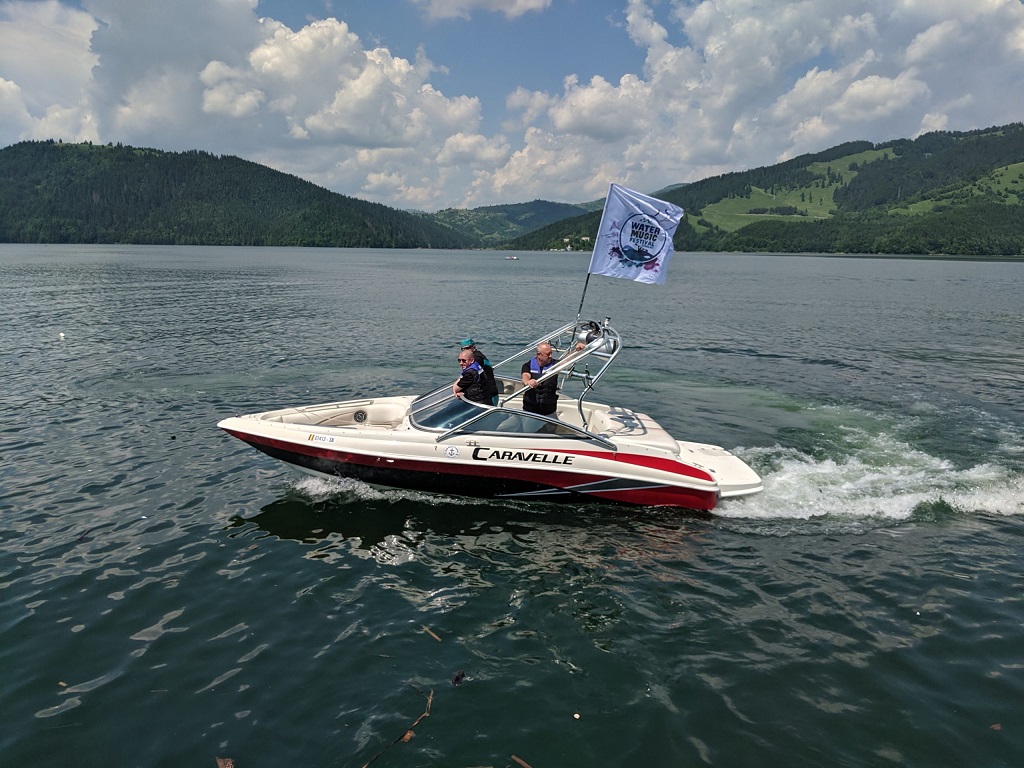 Agrement și adrenalină pe Lacul Izvorul Muntelui – fotografia 30