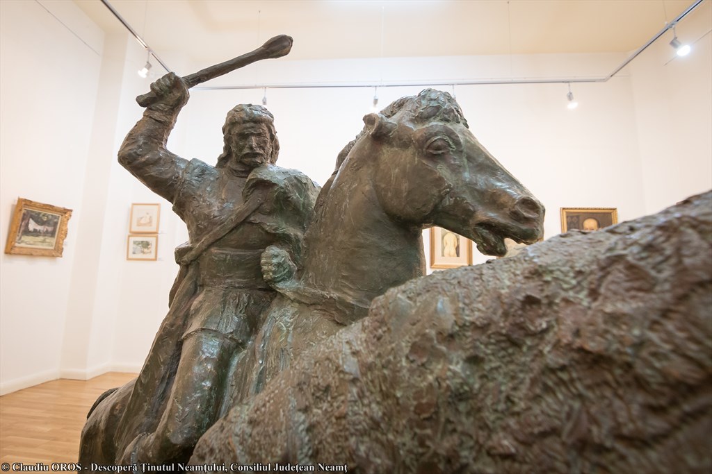 Art Gallery Piatra-Neamt – photo 6